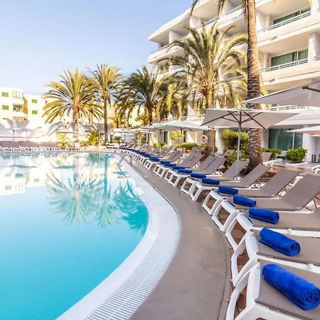Lb Deluxe Sea View Room/half Board,wifi, Beach 아파트