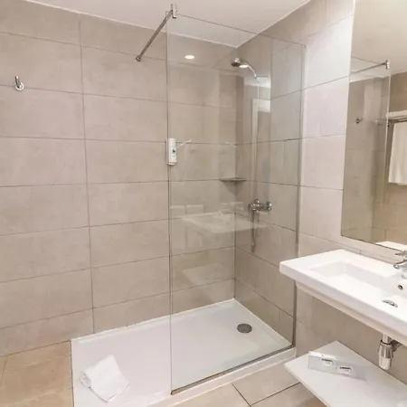 Lb Deluxe Sea View Room/half Board,wifi, Beach