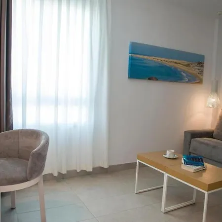 Lb Deluxe Sea View Room/half Board,wifi, Beach 아파트 플라야 델 잉글스