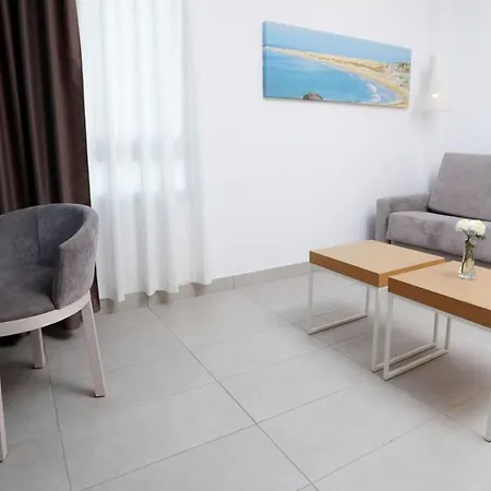 아파트 Lb Deluxe Sea View Room/half Board,wifi, Beach *