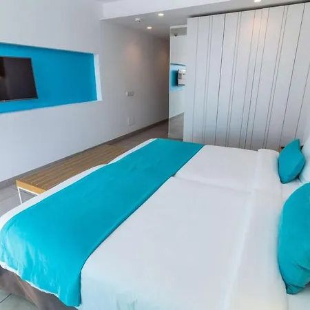 Lb Deluxe Sea View Room/half Board,wifi, Beach * 플라야 델 잉글스